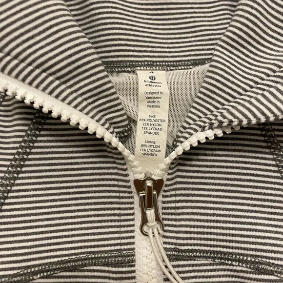 Lululemon Define Jacket Tonka Stripe Heathered Slate White- Size 4 - Picture 4 of 14